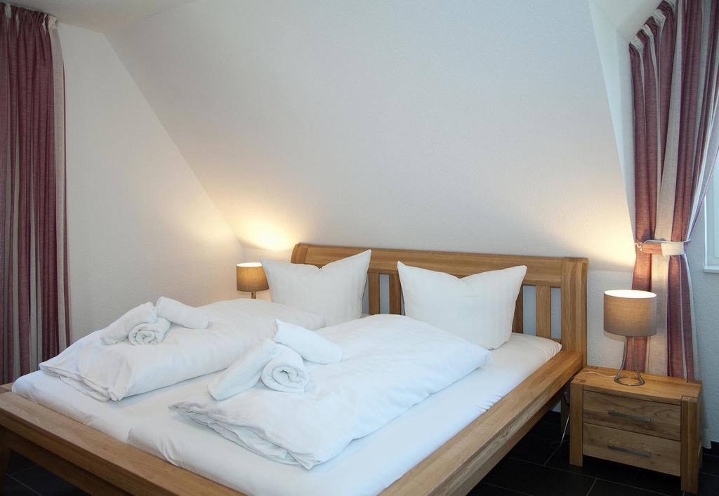 Ferienhaus Emmely Nur Wenige Gehminuten Zum Strand Ruhig Glowe Extérieur photo