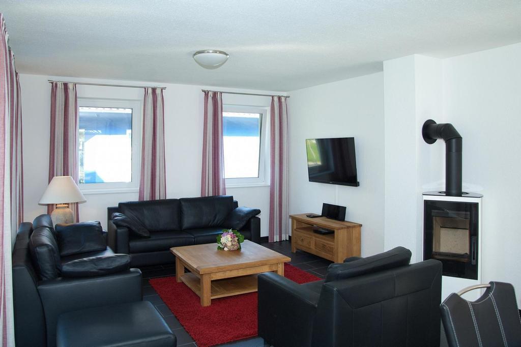 Ferienhaus Emmely Nur Wenige Gehminuten Zum Strand Ruhig Glowe Extérieur photo